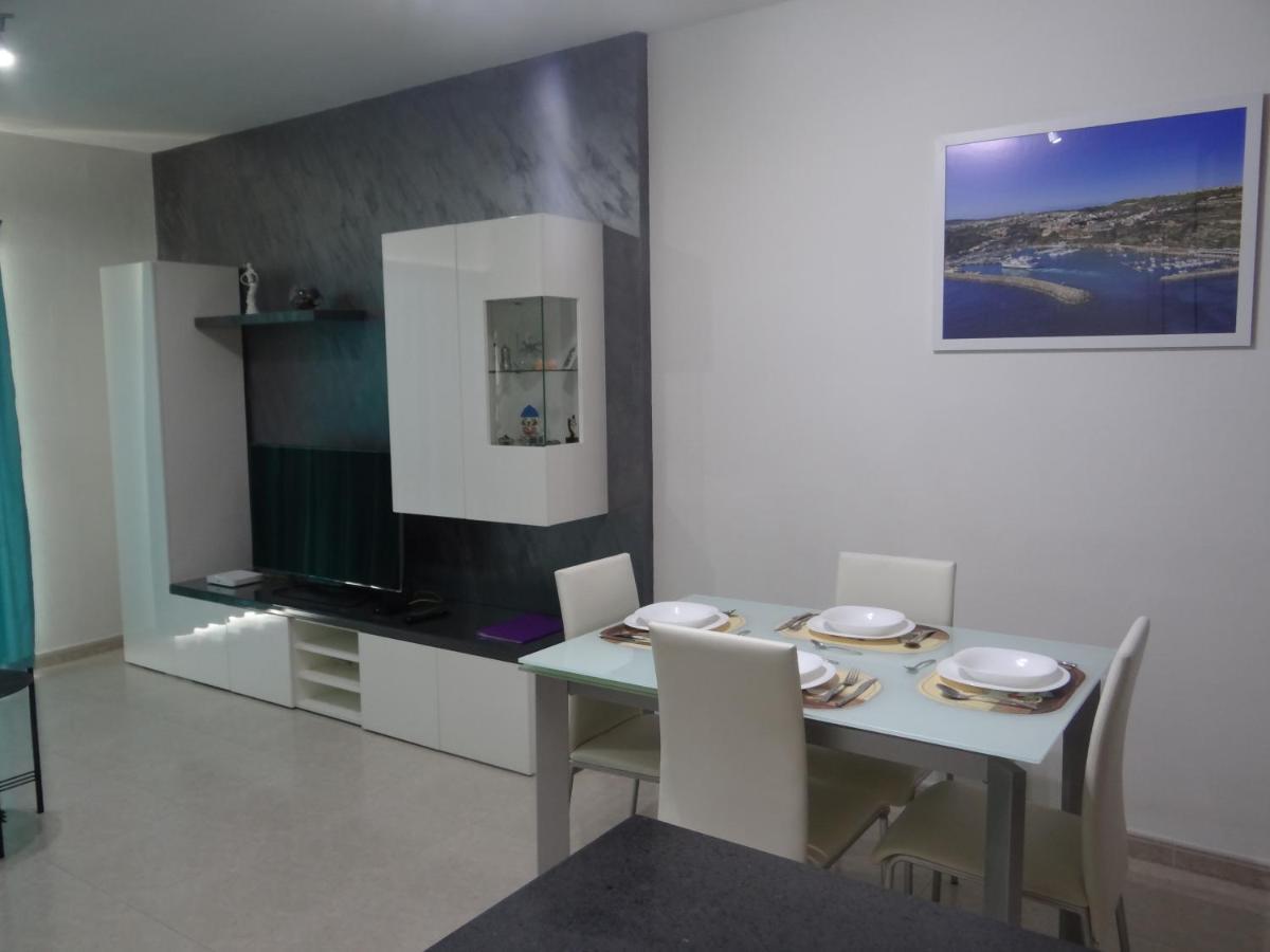 Modern Two Bedroom Sea View Apartment Marsaskala Kültér fotó